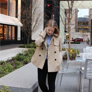 Everlane Women's Tan Swing trench Jacket